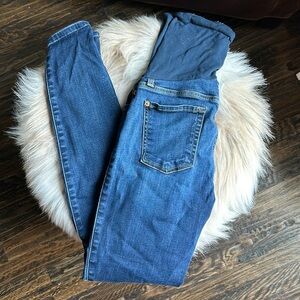 Maternity skinny jeans